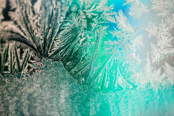 Fleurs de glace sur verre - texture et fond. Haute résolution et des détails nets et beaux — Photo