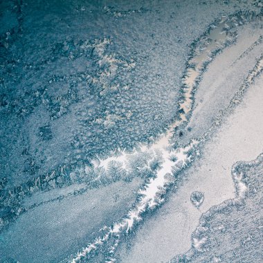 Buz çiçekleri camına - doku ve arka plan. Yüksek çözünürlük ve keskin, güzel ayrıntıları