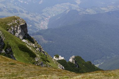 Romanya 'daki Güney Karpatlar' ın bir parçası olan Bucegi Dağları 'ndan manzara 