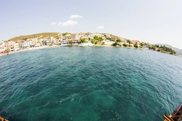 Mar Egeu - textura de água e pedras. Efeito de lente olho peixe — Fotografia de Stock