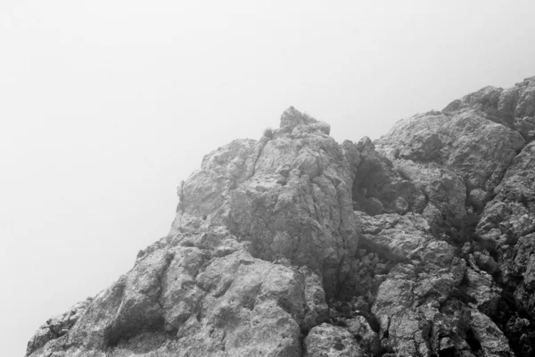 Landscape from Bucegi Mountains, part of Southern Carpathians in Romania in a very foggy day — Stock Photo, Image