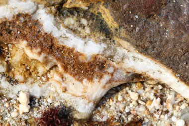 kayalar - doku ve Ege sahil katmanlardan