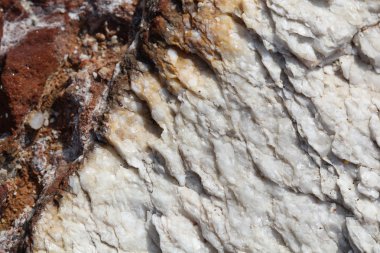 kayalar - doku ve Ege sahil katmanlardan