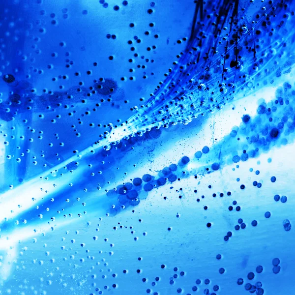 Красочные подводные одуванчики с пузырьками — стоковое фото