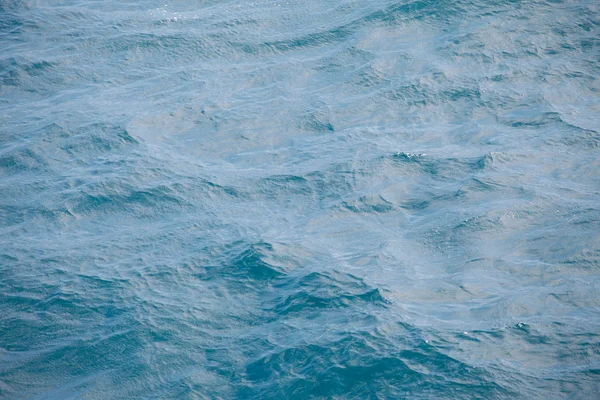 Vatten konsistens - djupt vatten från Egeiska havet — Stockfoto