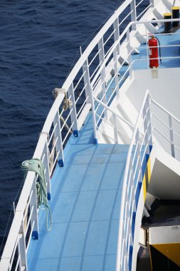 Denizde Feribot Tekne detayları