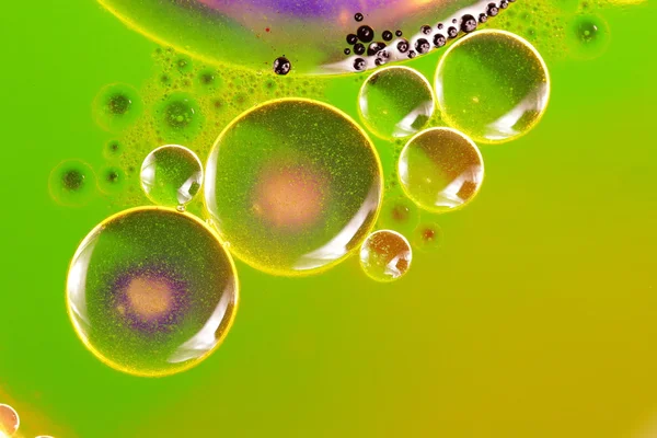 Composizione astratta e colorata con olio, acqua e inchiostro — Foto Stock