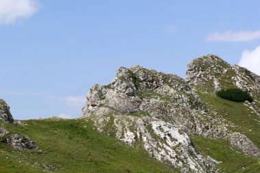 Romanya 'daki Güney Karpatlar' ın bir parçası olan Bucegi Dağları 'ndan manzara