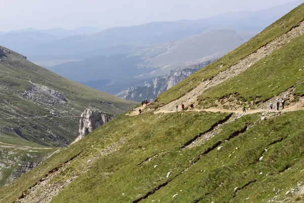 Krajobraz z gór Bucegi, część Karpat Południowych w Rumunii — Zdjęcie stockowe