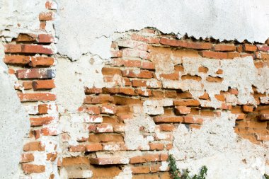 eski duvar dokusu soyulmuş harcı ve çatlaklar