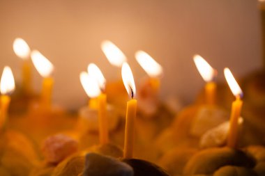 Ekmek, Lokum ve mumlar. Romanya'da dini gelenek