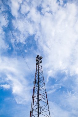 Metalik iletişim anten Kulesi