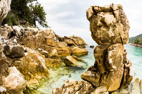 Saliara Beach (chiamata Marble Beach), bellissima spiaggia bianca nell'isola di Thassos, Grecia — Foto Stock