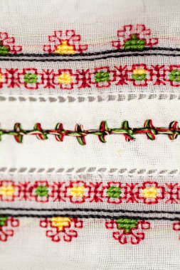 Romence geleneksel bluz - dokular ve geleneksel motiflerle, vintage dokular
