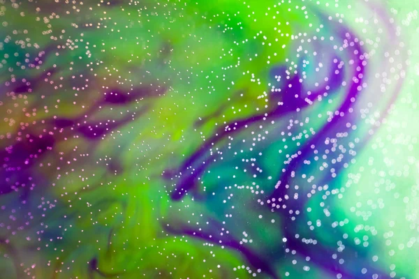 Абстрактная композиция с чернилами и маленькими пузырями. Красивый фон, текстура и цвета — стоковое фото