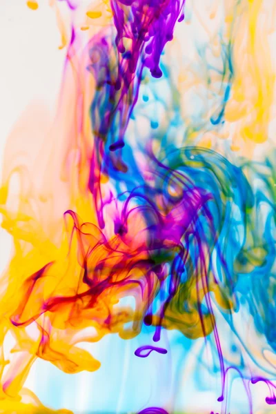 Composição abstrata com tinta e pequenas bolhas. Fundo bonito, textura e cores — Fotografia de Stock