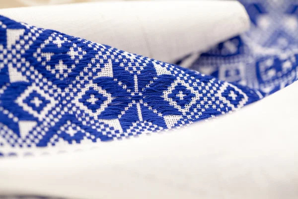 Romence geleneksel bluz - doku ve geleneksel motiflerle, vintage