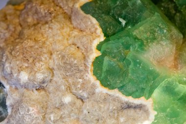 Güzel kristaller, mineraller ve taşlar - renkler ve dokular