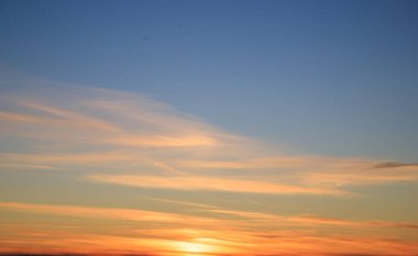 Sıcak bir günde gün batımı