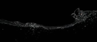 Siyah arkaplanda su dalgası