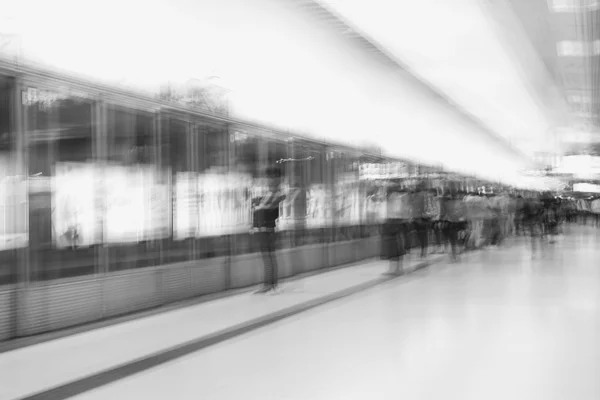 HONG KONG, DEC08, 2015: Crowd of passengers walk in Tsim Sha Tsu — Stock Photo, Image