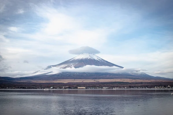 Fujisan Montaña Fuji Nube Parte Superior Que Parecen Llevar Sombrero —  Fotos de Stock