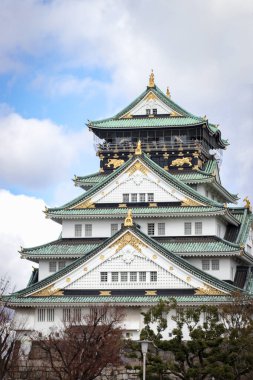 Osaka kalesi Japonya 'nın en ünlü simgelerinden biri olan Japonya' nın en büyük kalesidir..