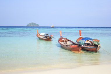 Longtail tekne için ziyaret güzel beach Koh Lipe, Tayland