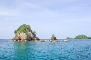 deniz manzarası ile küçük bir ada, Tayland