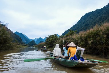 Ninh Binh, Vietnam - March01, 2015: Trang tanımlanamayan turist