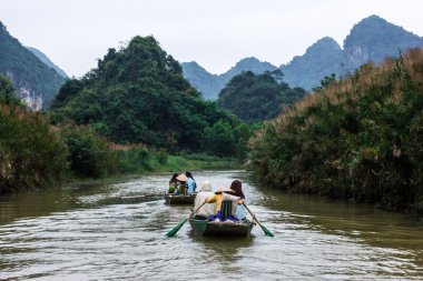 Ninh Binh, Vietnam - March01, 2015: Trang tanımlanamayan turist
