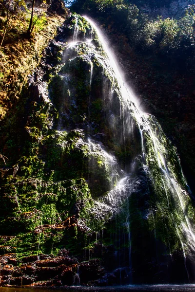 Liebe wasserfall, sapa, vietnam. — Stockfoto