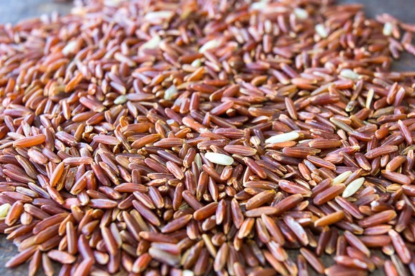 Organik Riceberry pirinç (siyah pirinç yasemin)