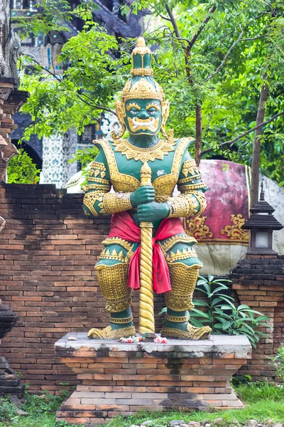 Gigante verde no Wat Tailândia — Fotografia de Stock