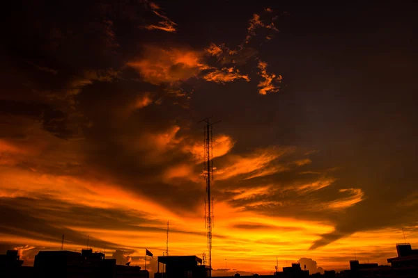 Cielo anaranjado de puesta de sol . —  Fotos de Stock