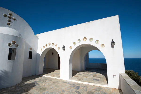 Isla Skiathos Grecia Iglesia Tradicional Blanca Isla Arquitectura Moderna Agios —  Fotos de Stock