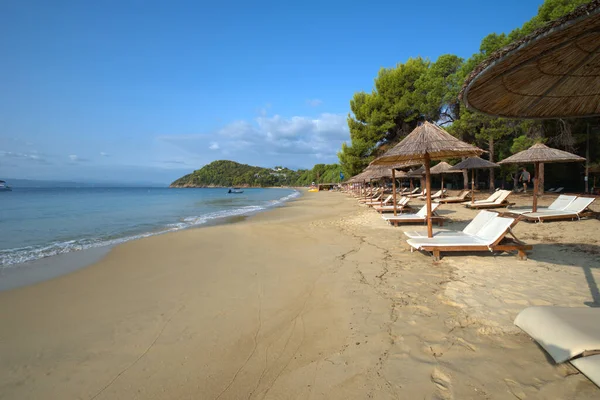 Skiathos Řecko 2020 Krásná Písečná Pláž Ráji Pláži Koukounaries Ostrově — Stock fotografie