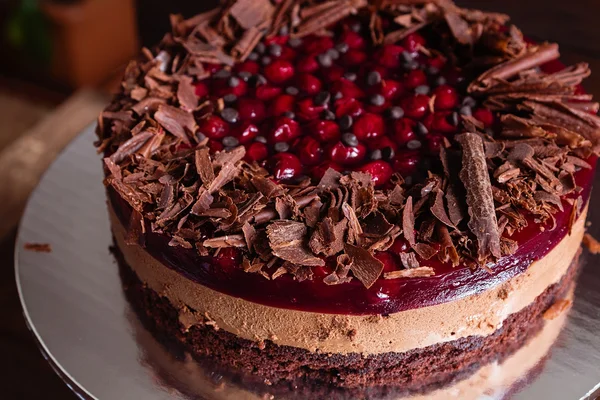 Chocolate and cherry cake — Stock Photo, Image