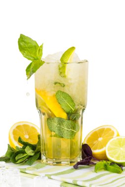 Fesleğen limonata cam