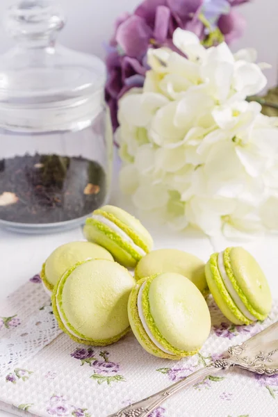 Green french macaroons — Stock Photo, Image