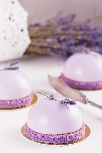 Lavendelmoussekuchen — Stockfoto