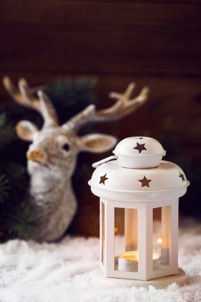 Белый рождественский фонарь — стоковое фото