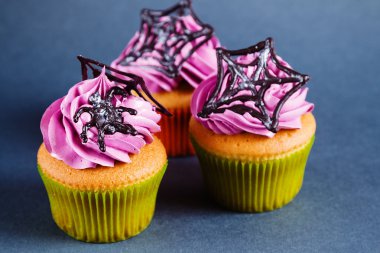Cadılar Bayramı cupcakes 