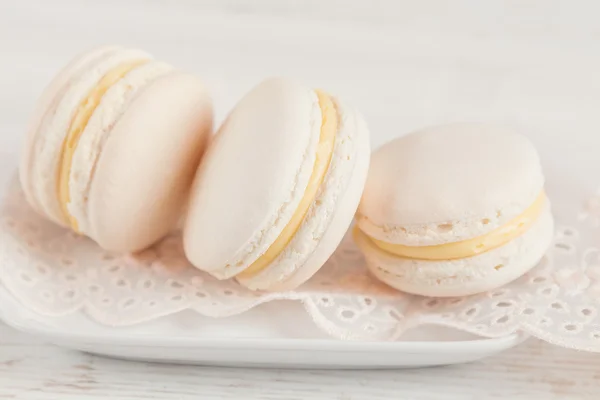 White vanilla macaroons. Pastel colored — Stock Photo, Image