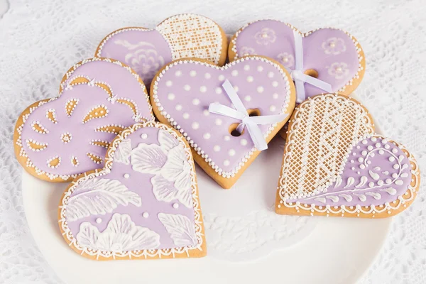 Purple heart vorm peperkoek cookies — Stockfoto
