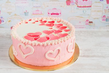 Pembe Sevgililer kek yürekleri
