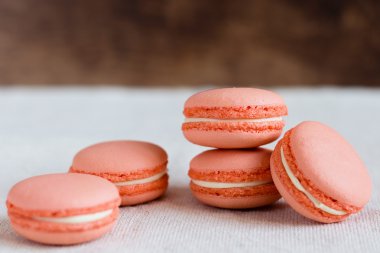 Şeftali rengi macaroons