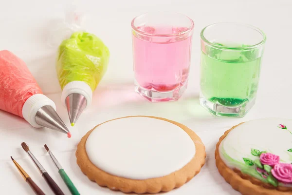 Empty icing cookie prepared for decorating — Stock Photo, Image