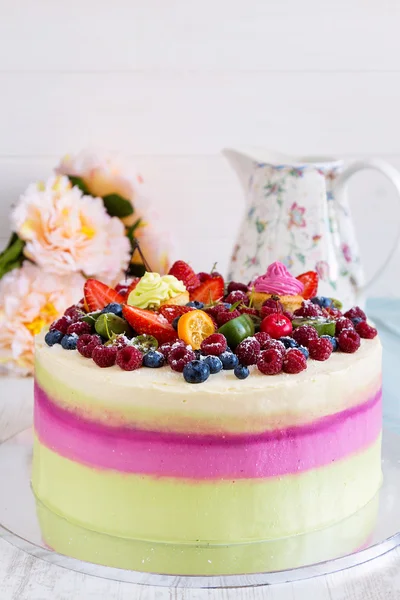 Tort de fructe colorat — Fotografie, imagine de stoc