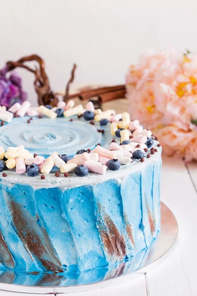 Μπλε τούρτα με marshmallow — Φωτογραφία Αρχείου